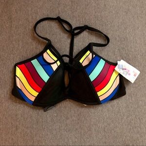 Cute bikini top (matching bottoms listed)